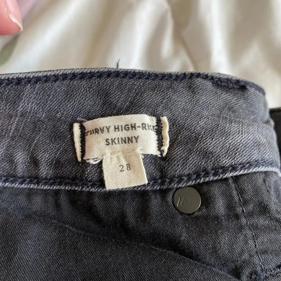 MADEWELL Curvy High-Rise Skinny Jeans in Black Sea Size 28 Distressed - Picture 6 of 10